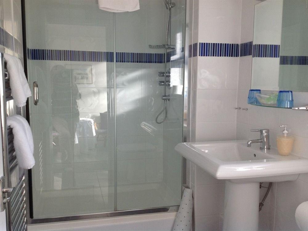 Bassets House Bed & Breakfast Eastbourne Bagian luar foto