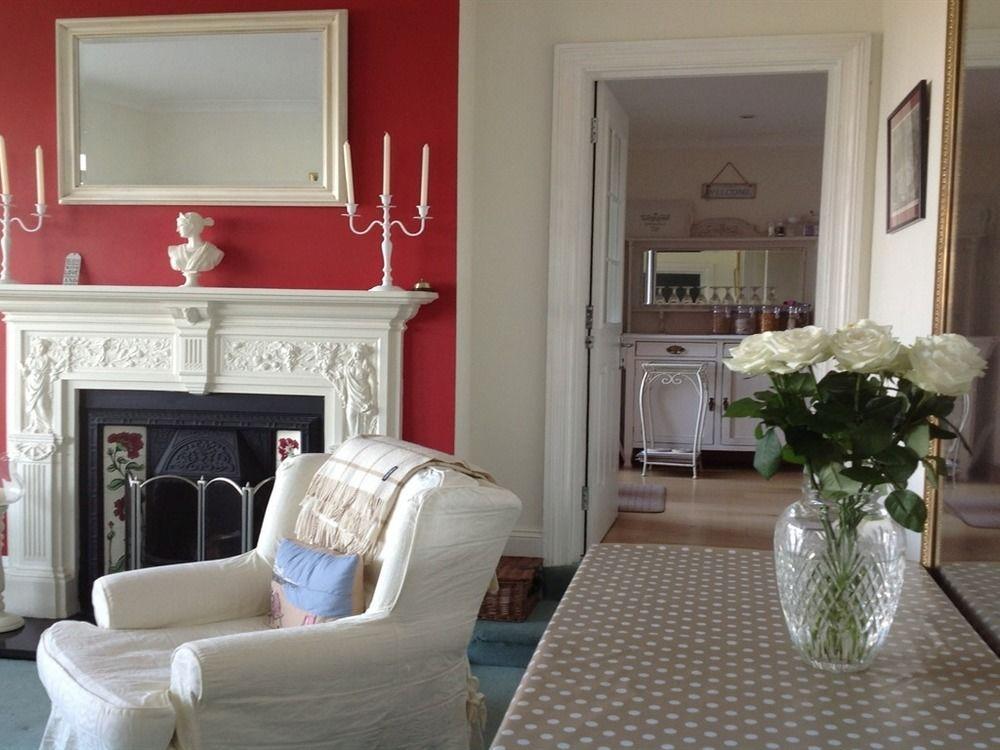 Bassets House Bed & Breakfast Eastbourne Bagian luar foto