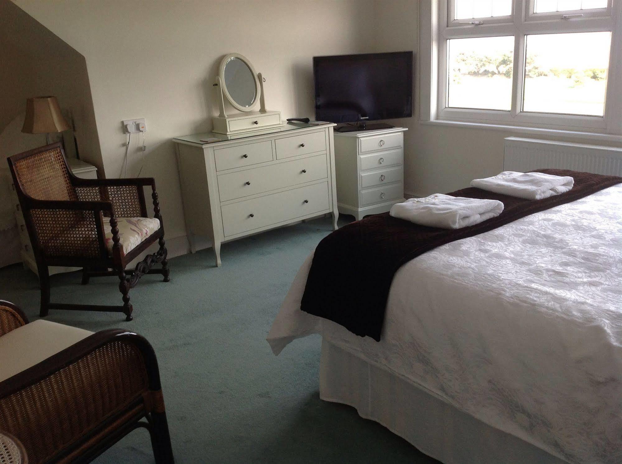 Bassets House Bed & Breakfast Eastbourne Bagian luar foto