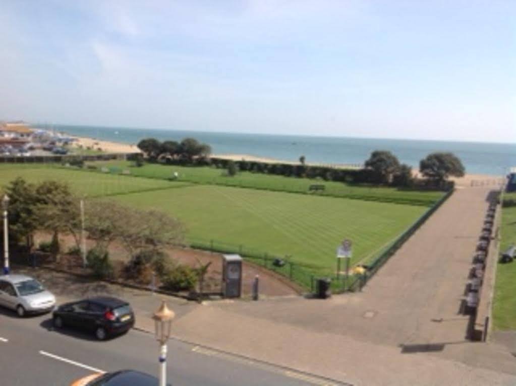 Bassets House Bed & Breakfast Eastbourne Bagian luar foto