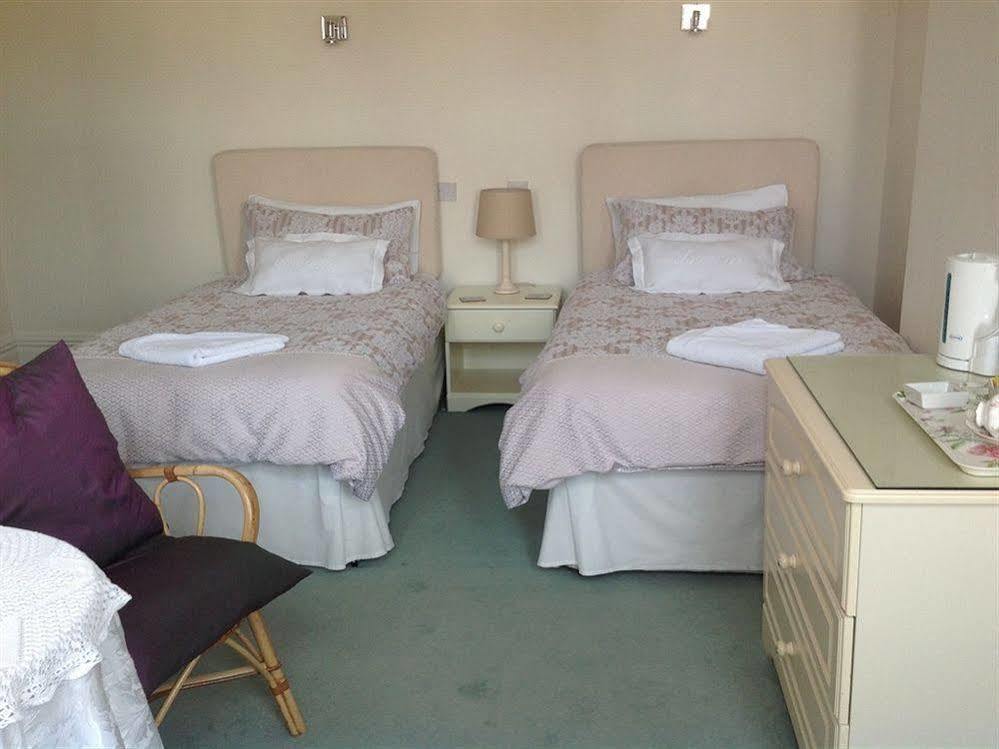 Bassets House Bed & Breakfast Eastbourne Bagian luar foto